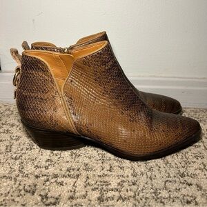 Sarto by Franco Sarto Sloan Brown Snakeskin Leather Anole Booties Size 9